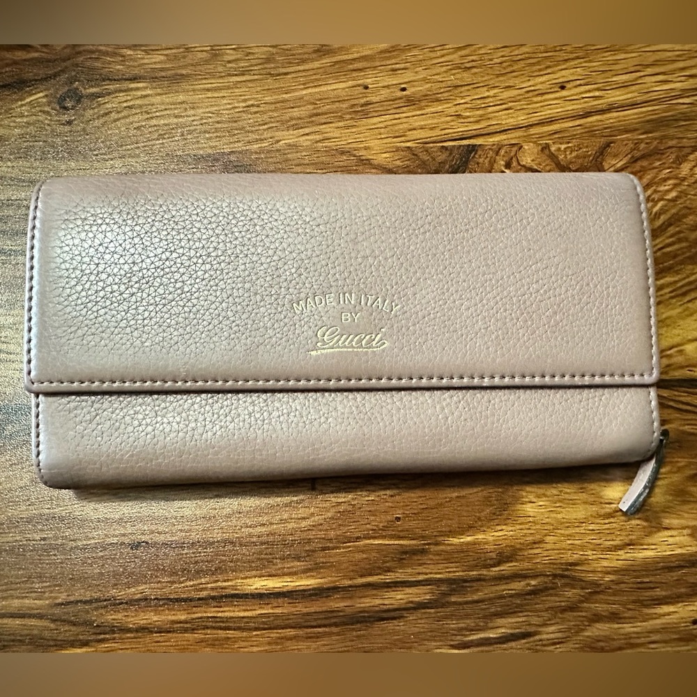 GUCCI pink calfskin wallet